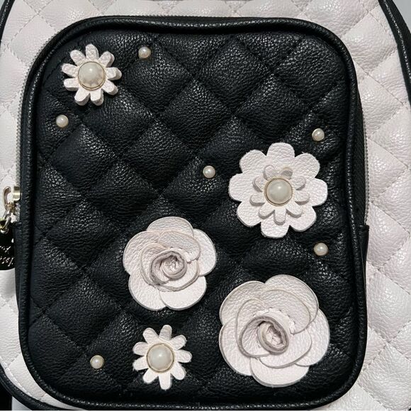 Betsey Johnson Black/White Quilted Mini Backpack NWOT! - Picture 2 of 9